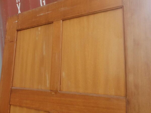 93042 Cedar 8 Panel Decro Door int close up of rimu panels