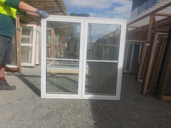 91858 White Double Glazed Window ext